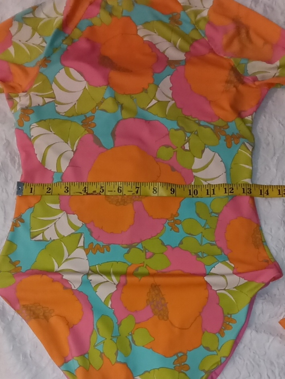 Trina Turk EUC SZ LRG Half Zip Long Sleeve Paddle Suit Flattering Fit Hot Mom🚨 - Picture 10 of 16